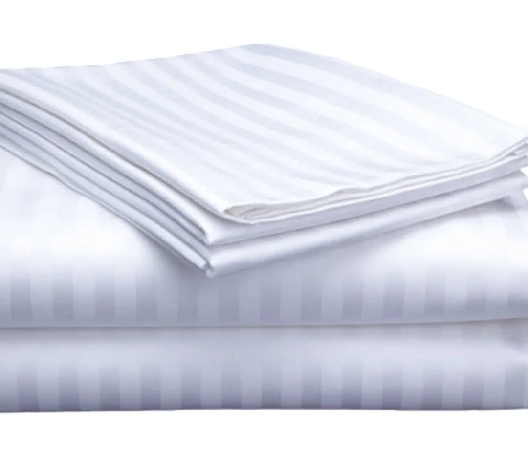 T250 MICRO SATEEN STRIPE (4mm) BED LINEN 60% COTTON 40% POLYESTER